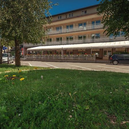 Hotel Macola Korenica Exteriér fotografie